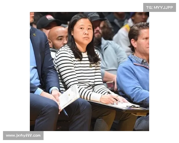 以马内离队原因及其对球队战术体系与精神核心造成的深远影响分析